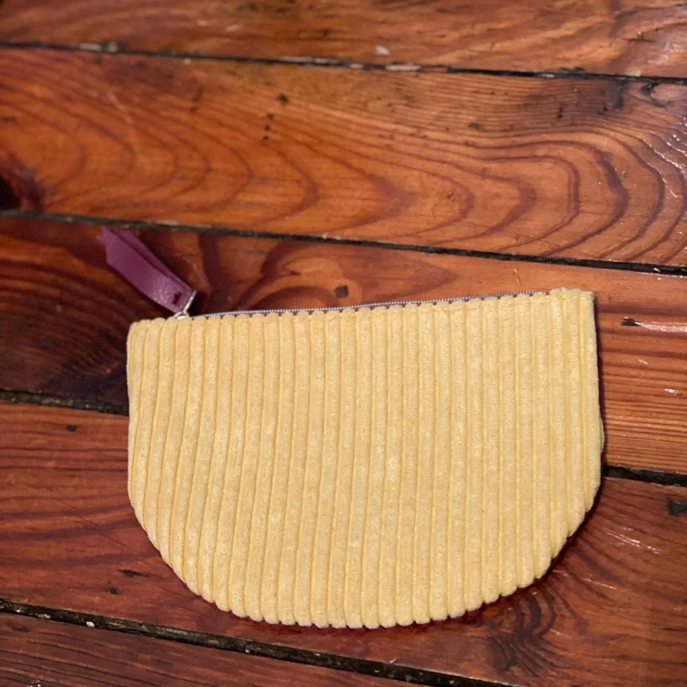 🧩 4/$20 Cosmetic Bag Corduroy Yellow & Maroon